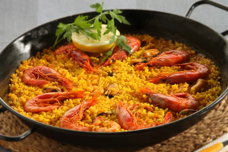 EL SECRETO DE LOS INGREDIENTES: LA AUTENTICIDAD DEL ARROZ A BANDA