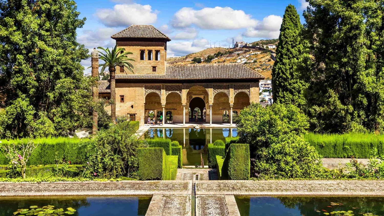 LA BELLEZA DE GRANADA: UN PATRIMONIO QUE ATRAER