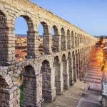 Segovia tiene los 3 pueblos de fantasía para visitar en diciembre