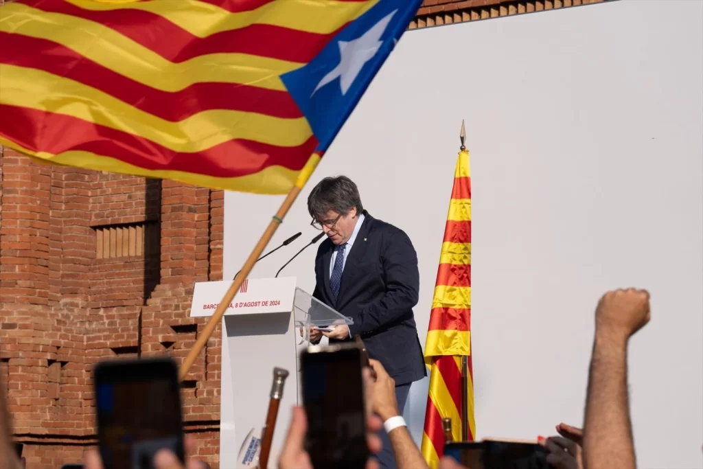 EuropaPress 6147361 expresidente generalitat catalunya carles puigdemont interviene acto Moncloa