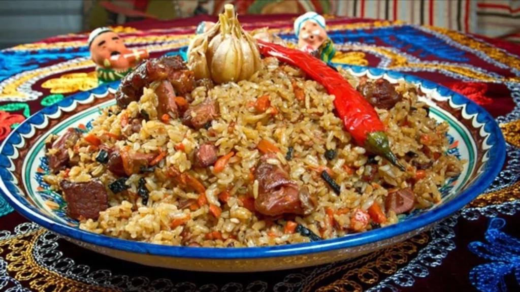 GASTRONOMÍA UZBEKA: UN FESTÍN PARA LOS SENTIDOS