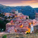 Descubre los encantos ocultos de Albarracín, un destino único en España