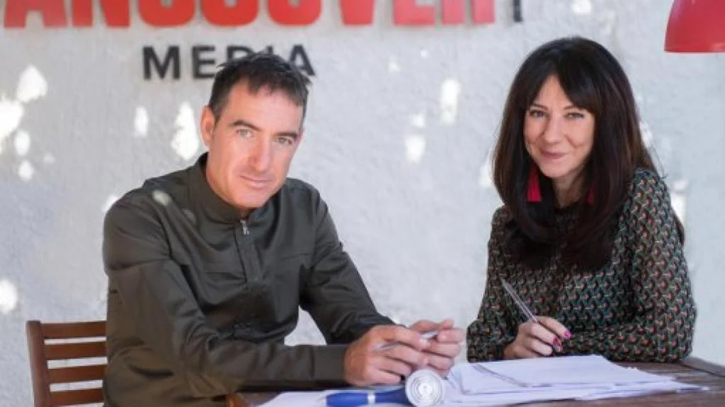 Una nueva idea de Álex Pina y Esther Martínez Lobato: los padres de “La casa de papel”