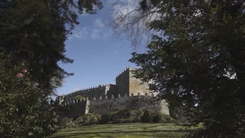 El Castillo de Sotomayor y la leyenda del fantasma más temido de España 