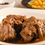 Descubre la receta de rabo de toro, un clásico de la cocina andaluza