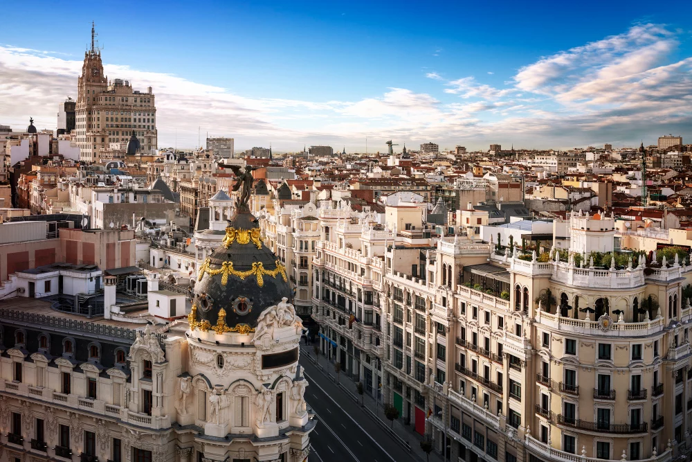 PATRIMONIO Y MODERNIDAD: UN EQUILIBRIO VIBRANTE