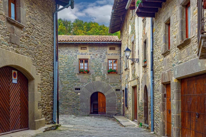 El pueblo medieval 'oculto' a 60 minutos de Madrid que los madrileños están descubriendo ahora. Fuente Pexels